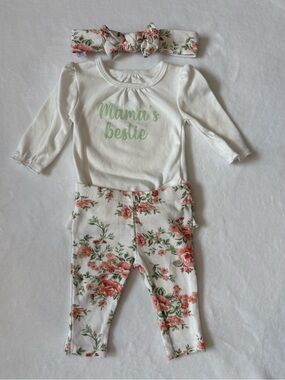 Mama's Bestie Floral Baby Outfit